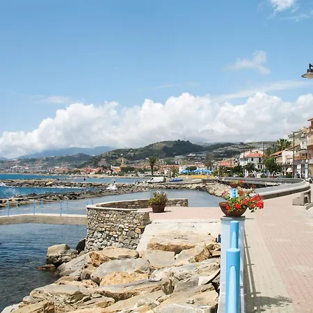 Viletta Letizia By Interhome * Santo Stefano al Mare
